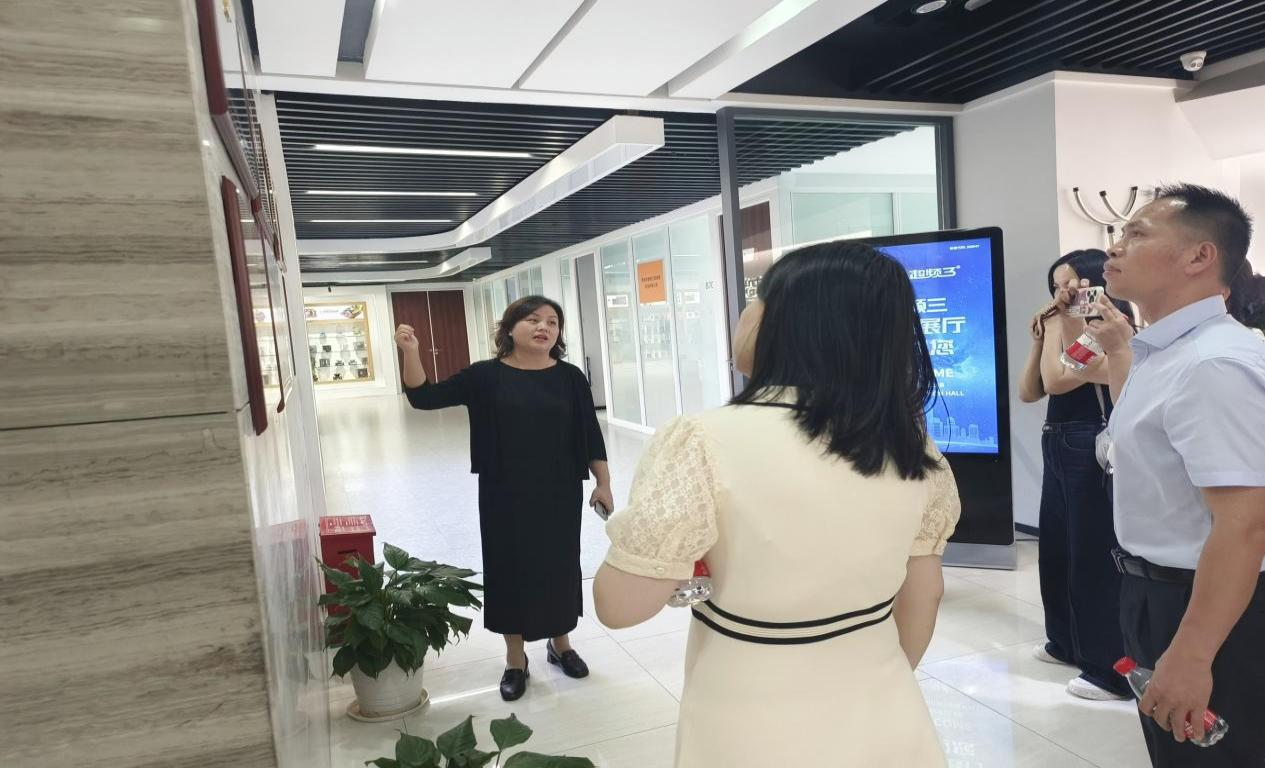 529da1189236410cb0822d5cce384bb0.png 529da1189236410cb0822d5cce384bb0.png