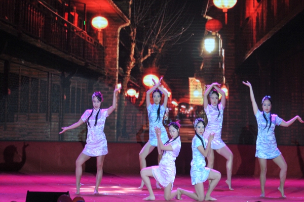 1477926222885270.jpg LJJ_6405.jpg