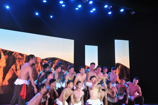 1477925205105035.jpg LJJ_6621.jpg